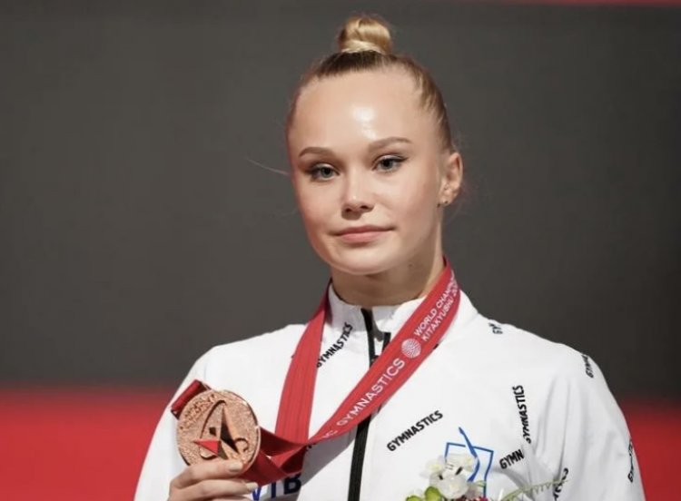 14-летняя гимнастка перенесла инсульт на ногах